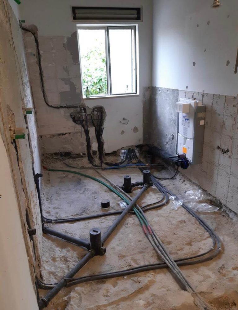 התקנת צנרת לחדר רחצה